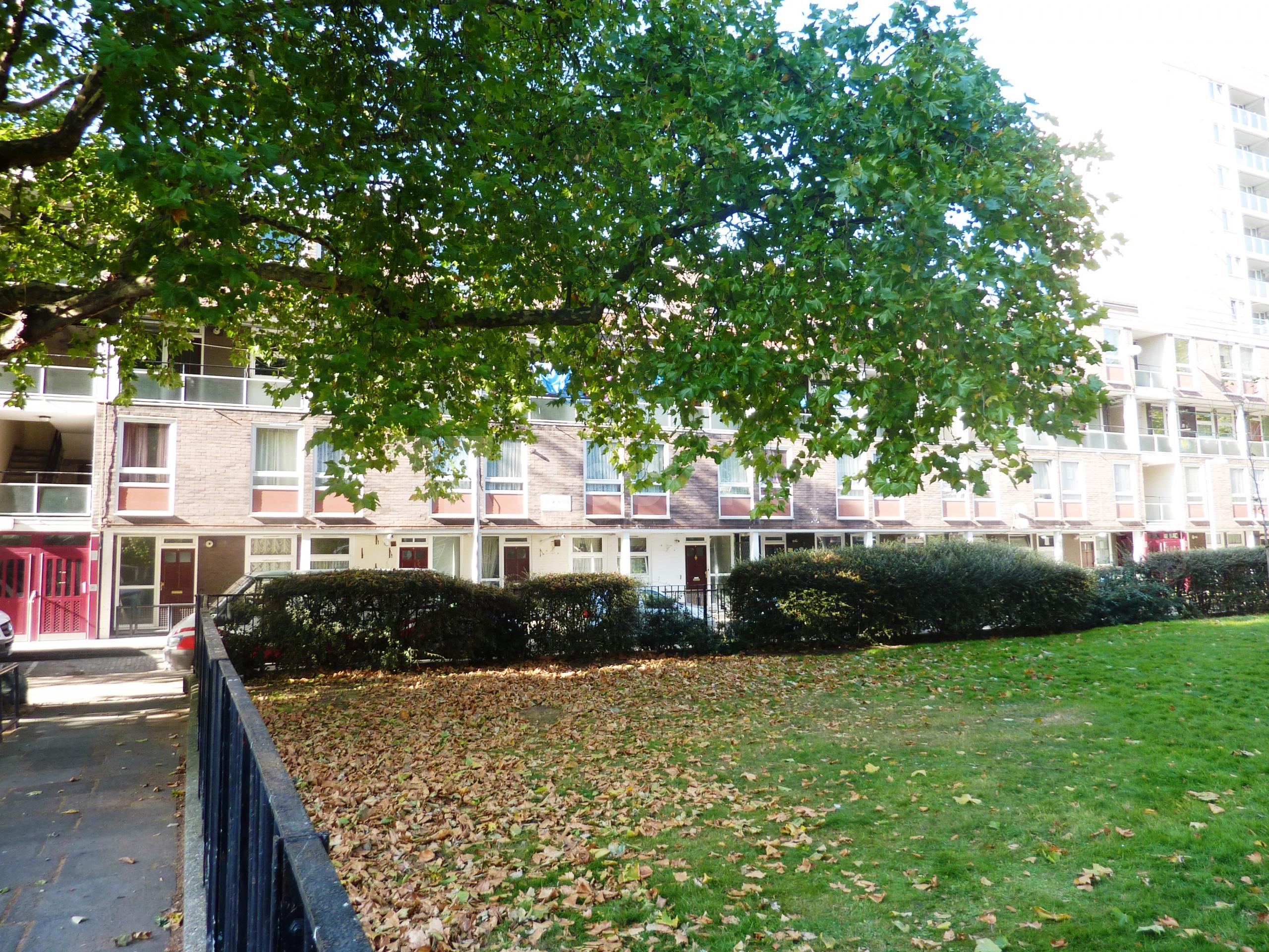 Three bedrooms, modern kitchen and tiled bathroom mins to ucl and soas Munster Square, Euston NW1